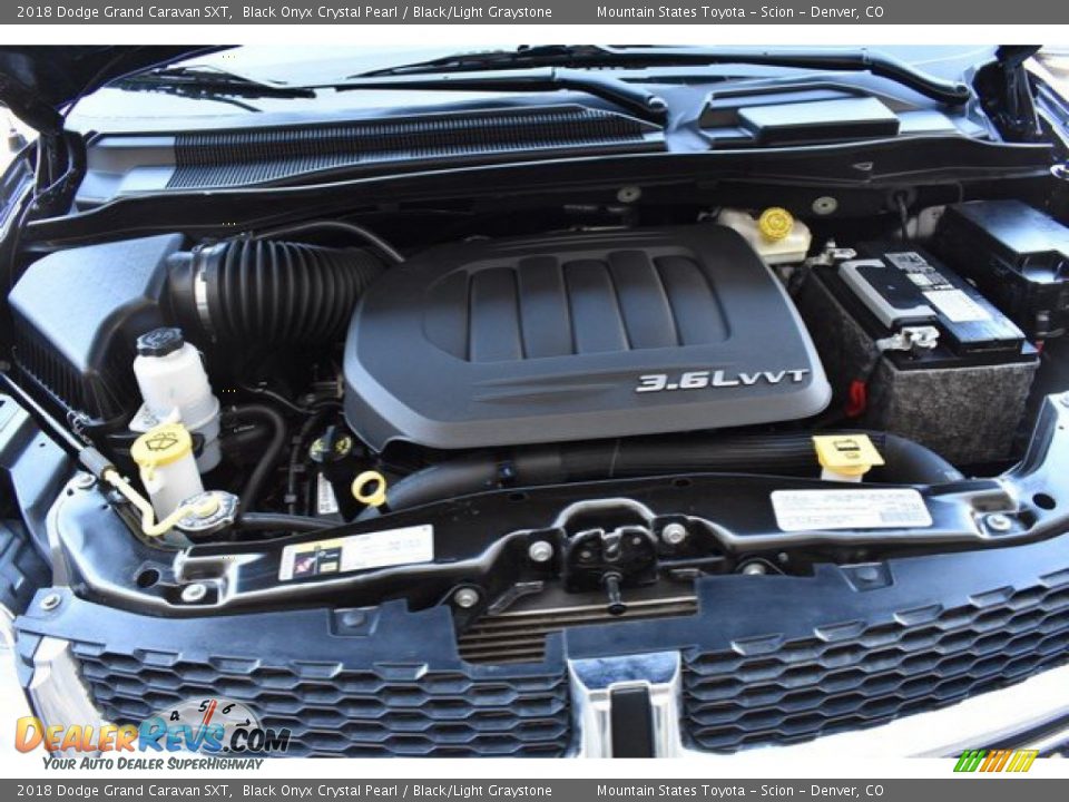 2018 Dodge Grand Caravan SXT Black Onyx Crystal Pearl / Black/Light Graystone Photo #28