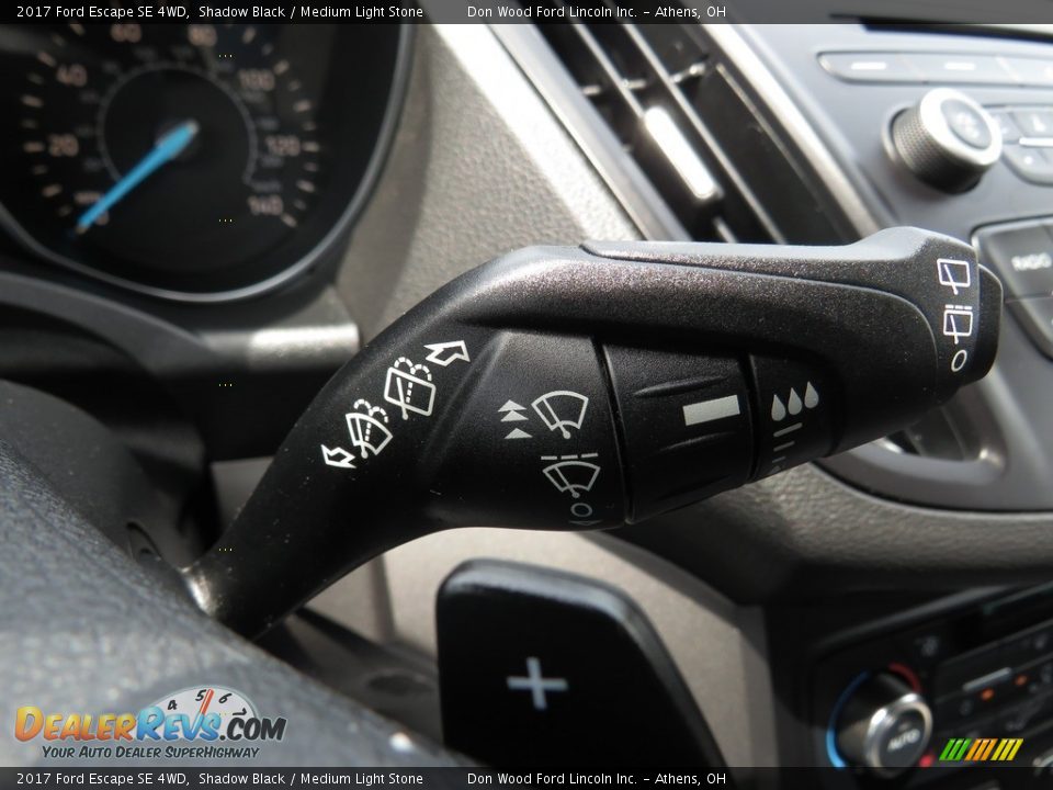 2017 Ford Escape SE 4WD Shadow Black / Medium Light Stone Photo #30
