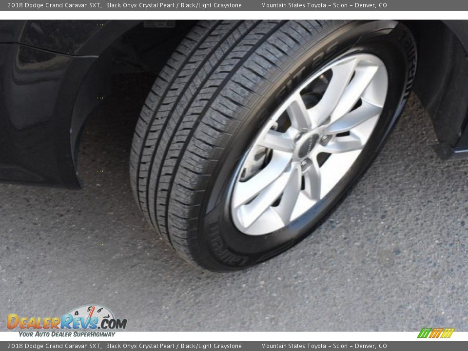 2018 Dodge Grand Caravan SXT Black Onyx Crystal Pearl / Black/Light Graystone Photo #29