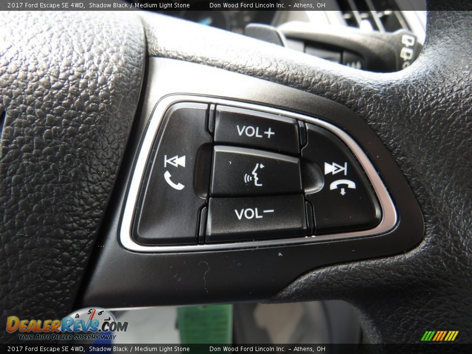 2017 Ford Escape SE 4WD Shadow Black / Medium Light Stone Photo #32