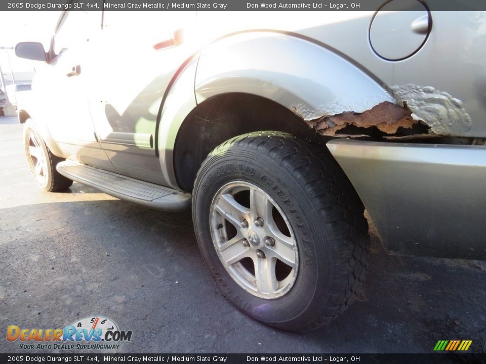 2005 Dodge Durango SLT 4x4 Mineral Gray Metallic / Medium Slate Gray Photo #17