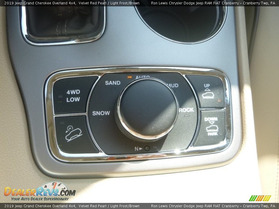 2019 Jeep Grand Cherokee Overland 4x4 Velvet Red Pearl / Light Frost/Brown Photo #20