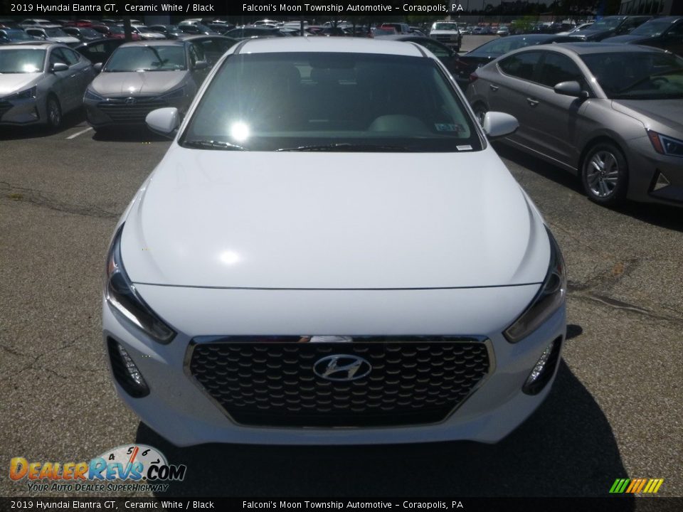 2019 Hyundai Elantra GT Ceramic White / Black Photo #4