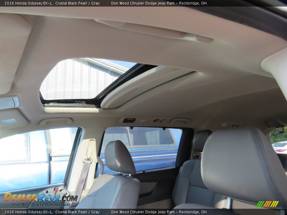 2016 Honda Odyssey EX-L Crystal Black Pearl / Gray Photo #2