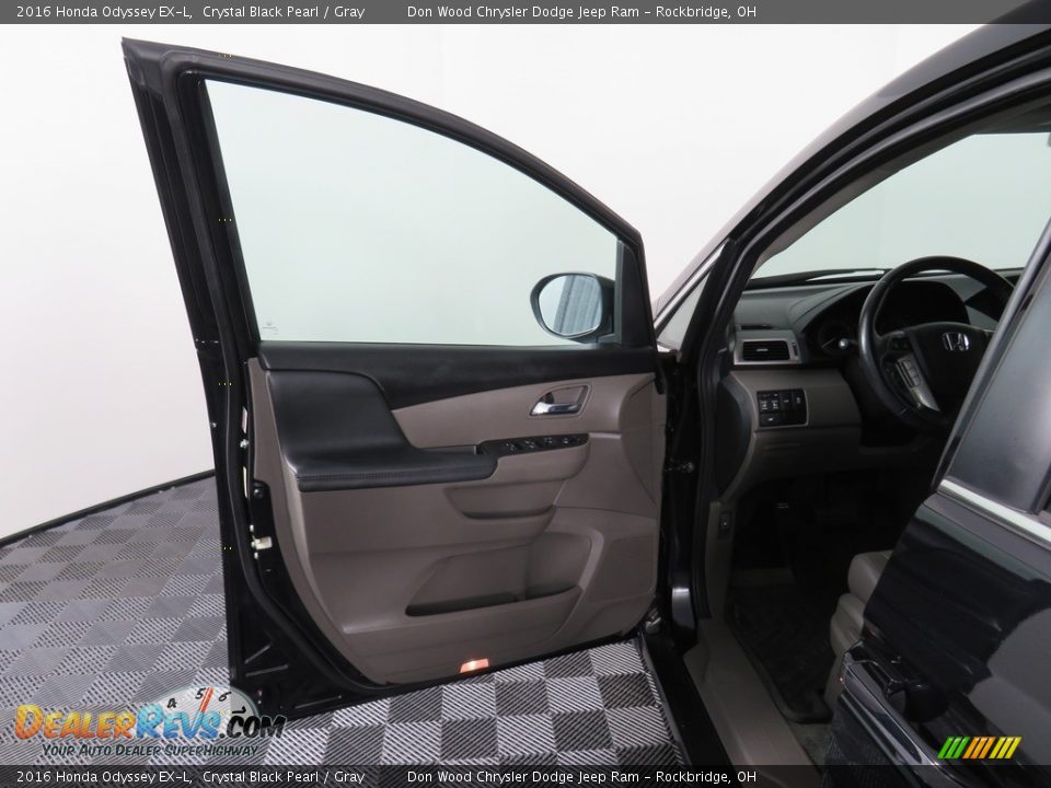 2016 Honda Odyssey EX-L Crystal Black Pearl / Gray Photo #29