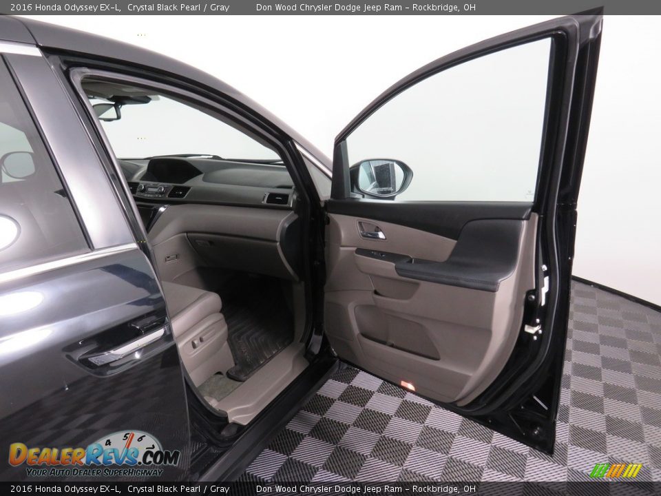 2016 Honda Odyssey EX-L Crystal Black Pearl / Gray Photo #36