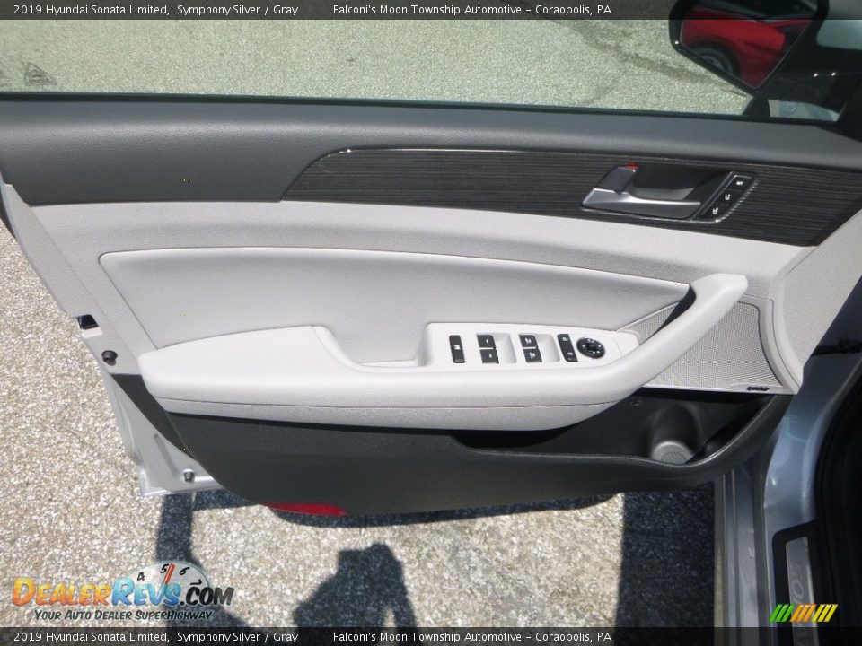 2019 Hyundai Sonata Limited Symphony Silver / Gray Photo #11