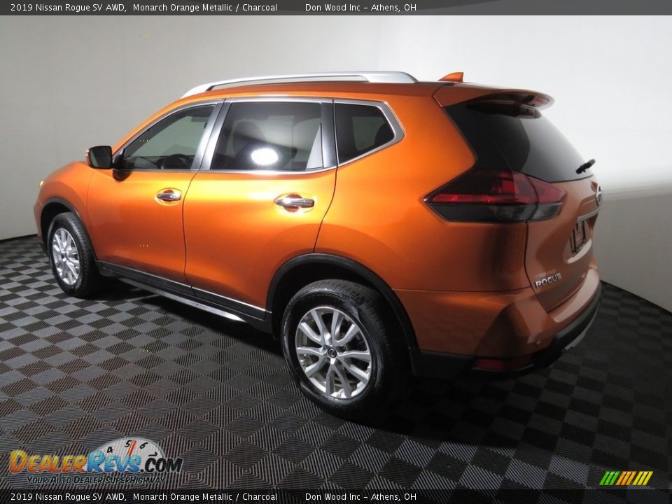 2019 Nissan Rogue SV AWD Monarch Orange Metallic / Charcoal Photo #9
