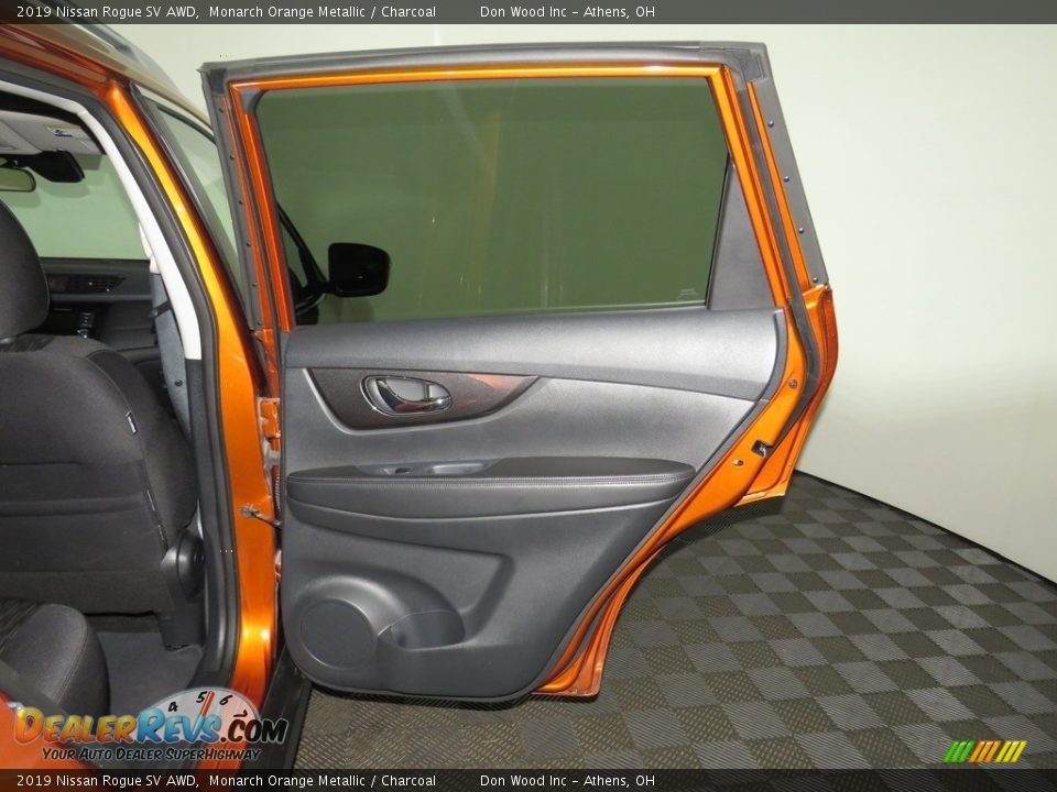 2019 Nissan Rogue SV AWD Monarch Orange Metallic / Charcoal Photo #23