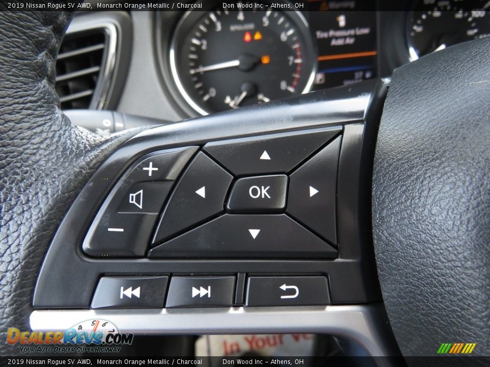 2019 Nissan Rogue SV AWD Monarch Orange Metallic / Charcoal Photo #32