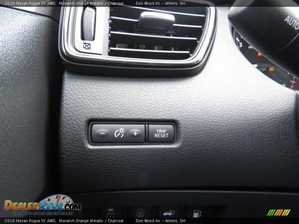 2019 Nissan Rogue SV AWD Monarch Orange Metallic / Charcoal Photo #35