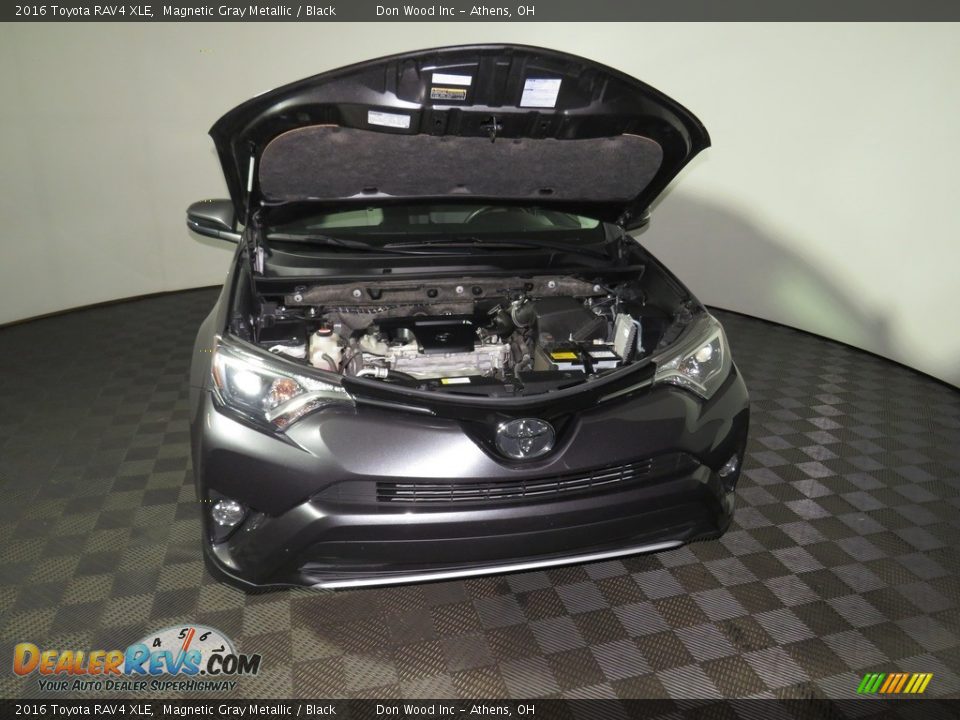 2016 Toyota RAV4 XLE Magnetic Gray Metallic / Black Photo #6