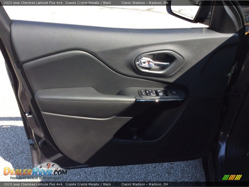 2020 Jeep Cherokee Latitude Plus 4x4 Granite Crystal Metallic / Black Photo #10