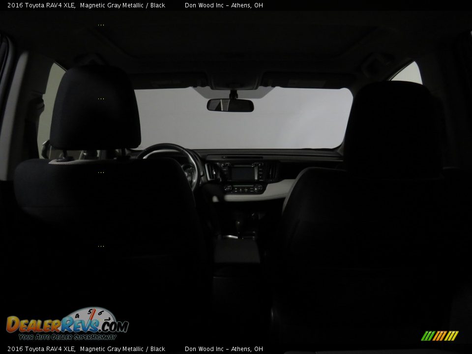 2016 Toyota RAV4 XLE Magnetic Gray Metallic / Black Photo #14