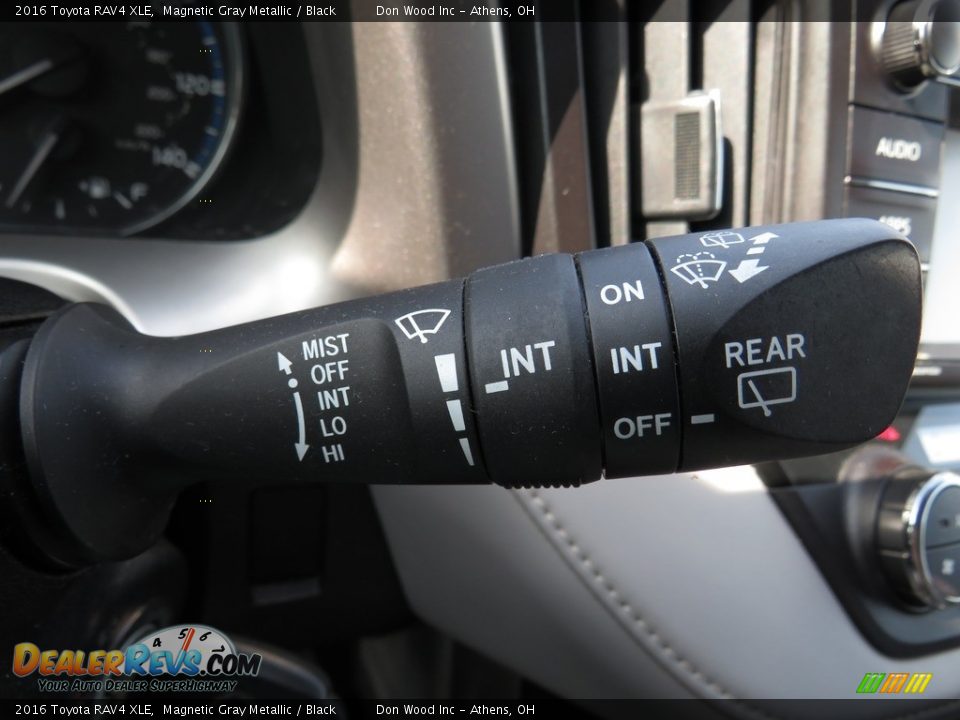 2016 Toyota RAV4 XLE Magnetic Gray Metallic / Black Photo #34