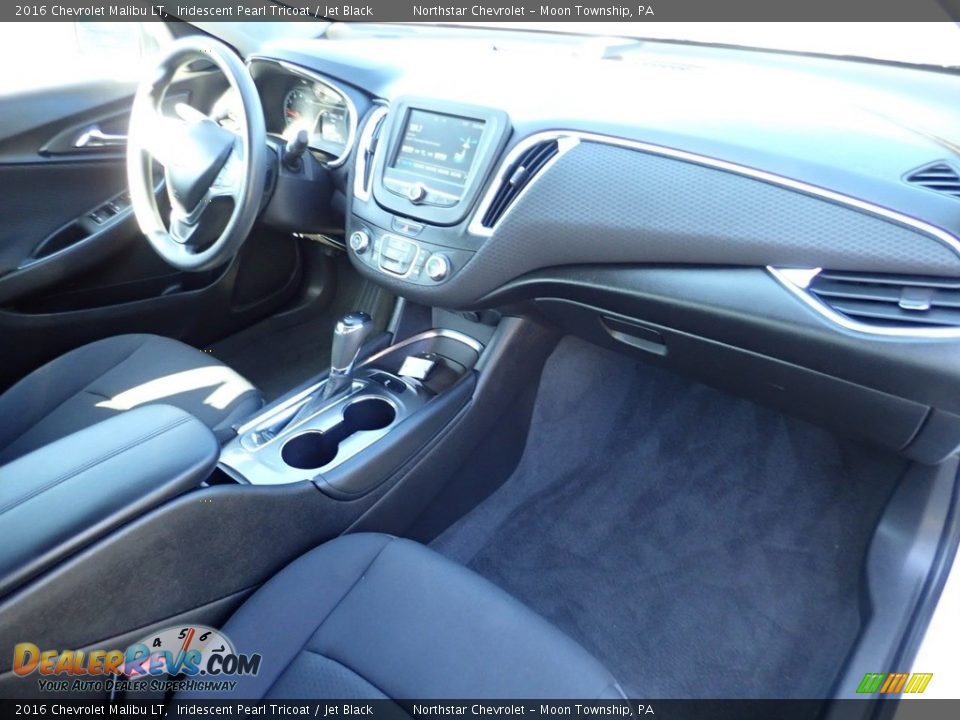 2016 Chevrolet Malibu LT Iridescent Pearl Tricoat / Jet Black Photo #16