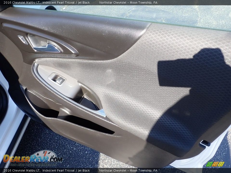 2016 Chevrolet Malibu LT Iridescent Pearl Tricoat / Jet Black Photo #17