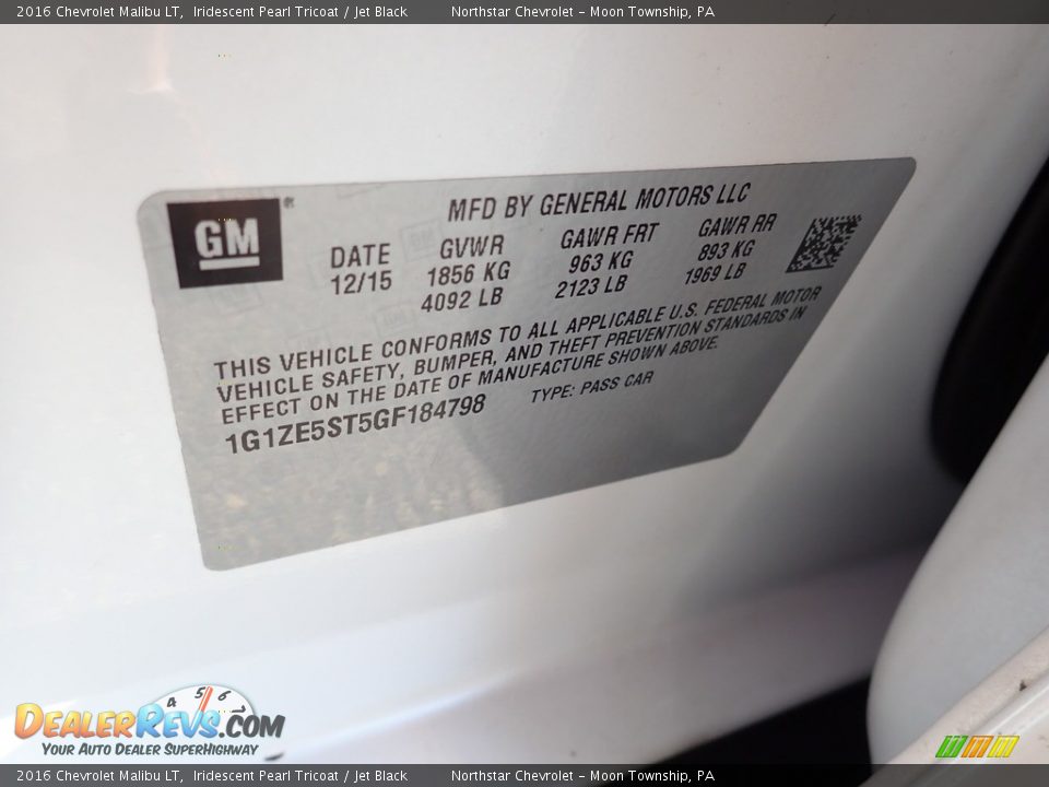 2016 Chevrolet Malibu LT Iridescent Pearl Tricoat / Jet Black Photo #28