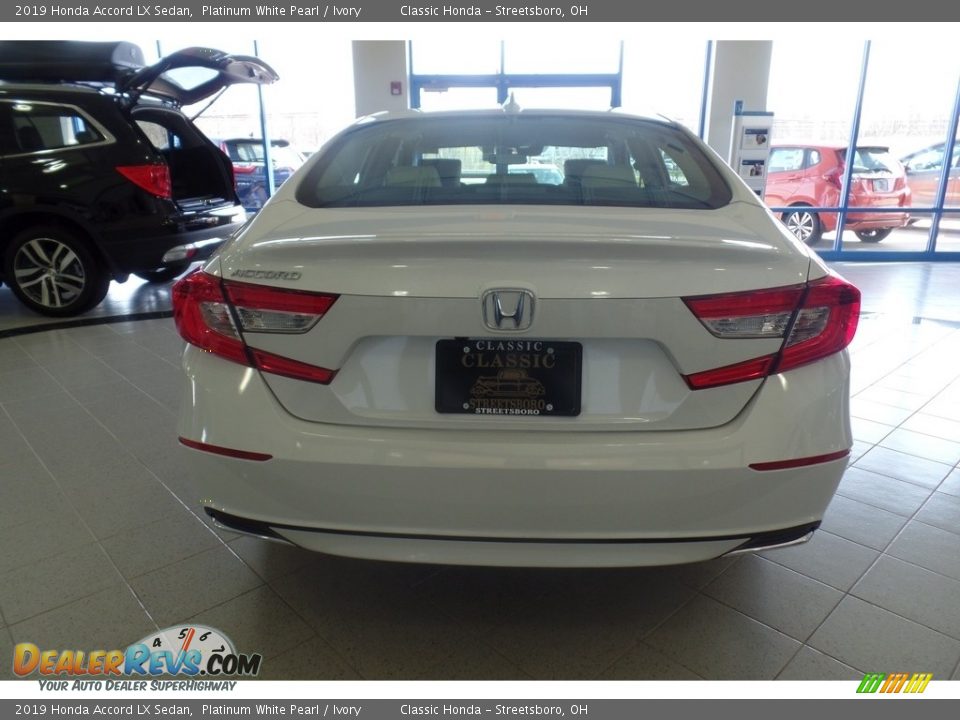 2019 Honda Accord LX Sedan Platinum White Pearl / Ivory Photo #6