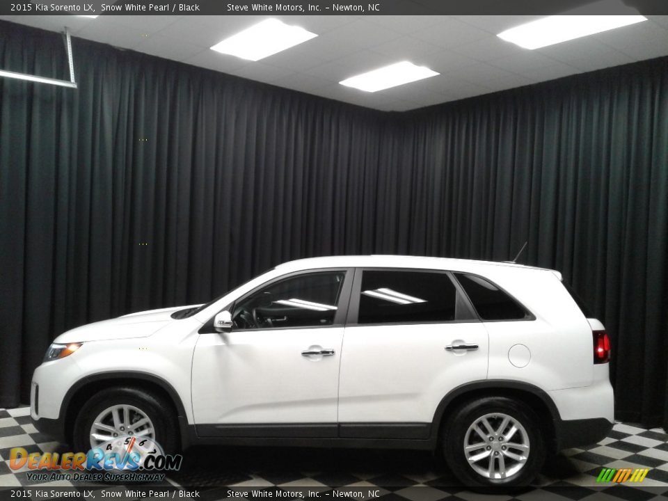 2015 Kia Sorento LX Snow White Pearl / Black Photo #1