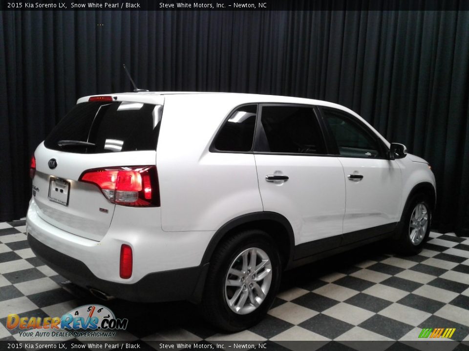 2015 Kia Sorento LX Snow White Pearl / Black Photo #6