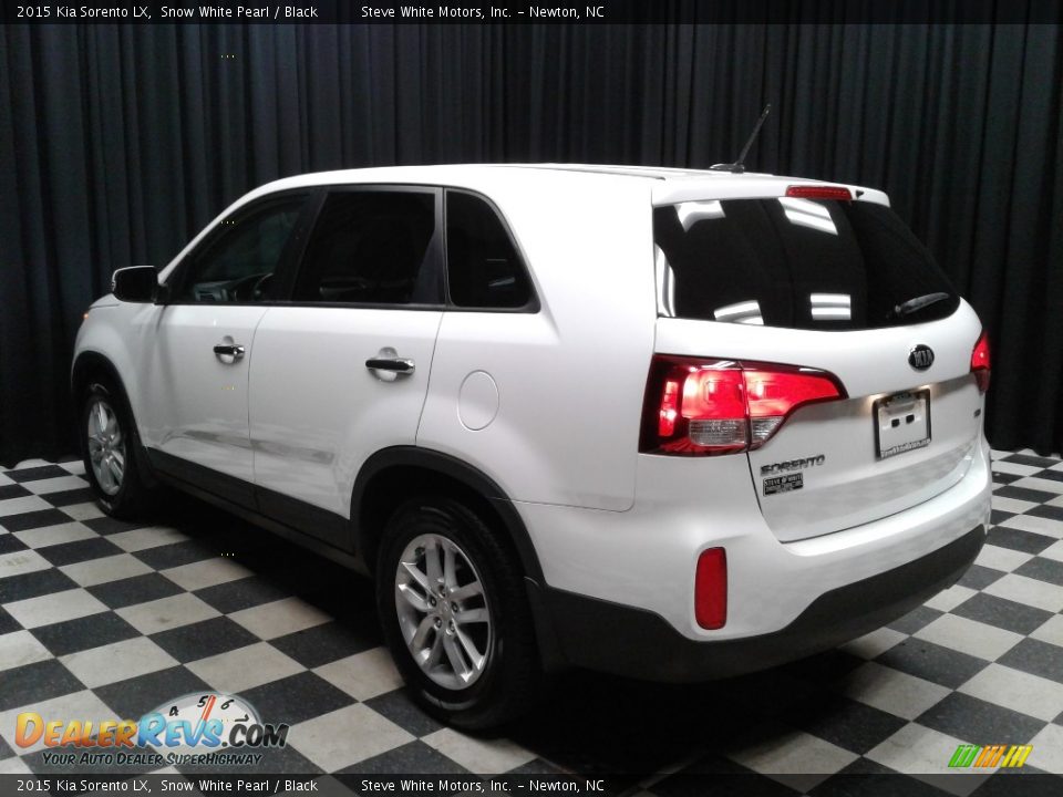2015 Kia Sorento LX Snow White Pearl / Black Photo #8