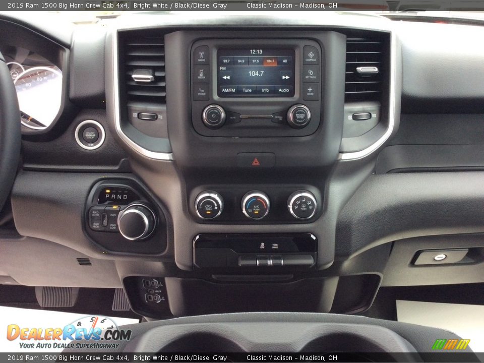 2019 Ram 1500 Big Horn Crew Cab 4x4 Bright White / Black/Diesel Gray Photo #13