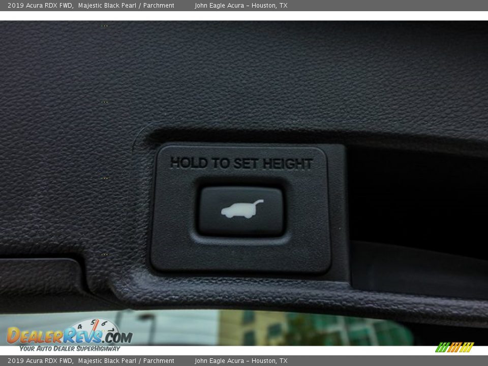 2019 Acura RDX FWD Majestic Black Pearl / Parchment Photo #18