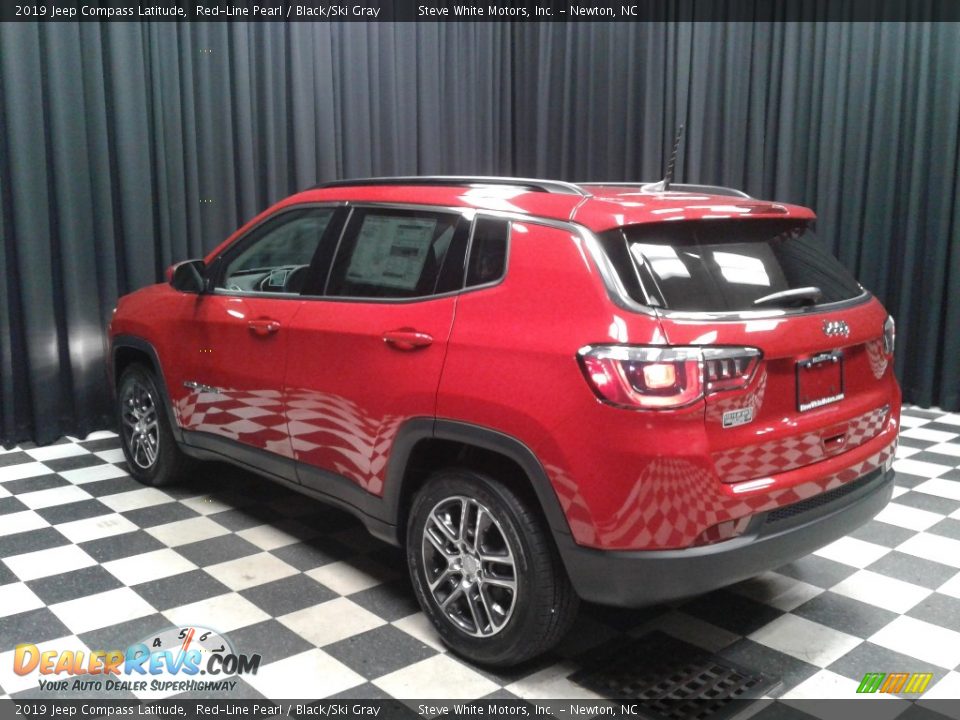 2019 Jeep Compass Latitude Red-Line Pearl / Black/Ski Gray Photo #8