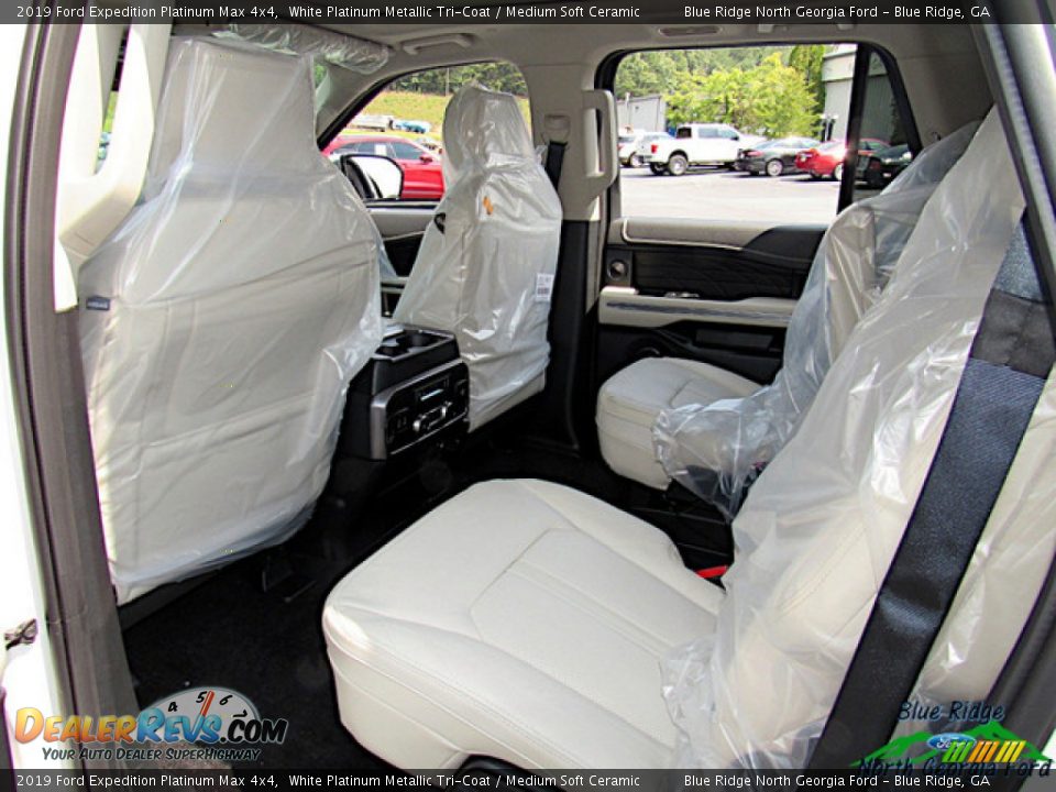 2019 Ford Expedition Platinum Max 4x4 White Platinum Metallic Tri-Coat / Medium Soft Ceramic Photo #32