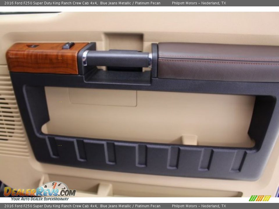 2016 Ford F250 Super Duty King Ranch Crew Cab 4x4 Blue Jeans Metallic / Platinum Pecan Photo #33