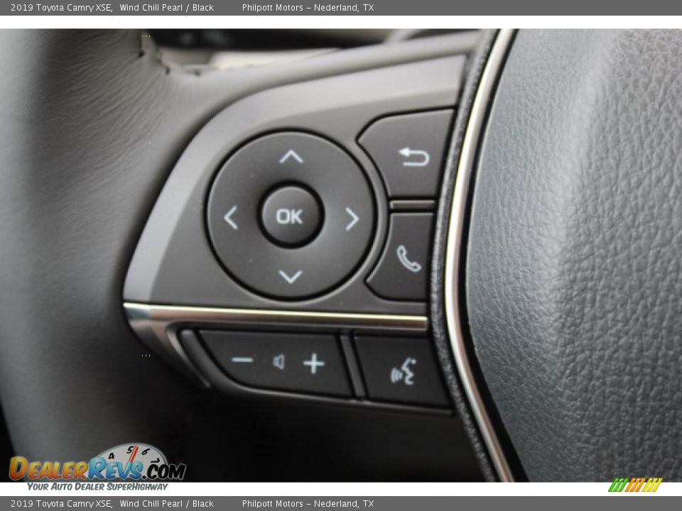 2019 Toyota Camry XSE Wind Chill Pearl / Black Photo #11