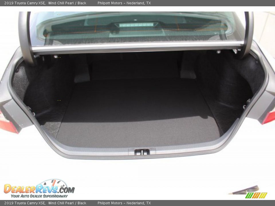 2019 Toyota Camry XSE Wind Chill Pearl / Black Photo #19
