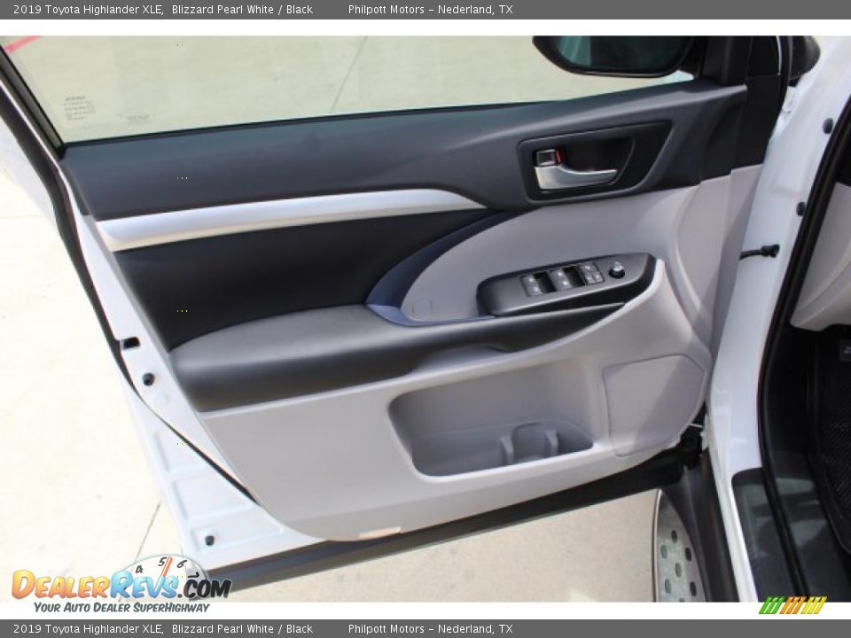2019 Toyota Highlander XLE Blizzard Pearl White / Black Photo #9