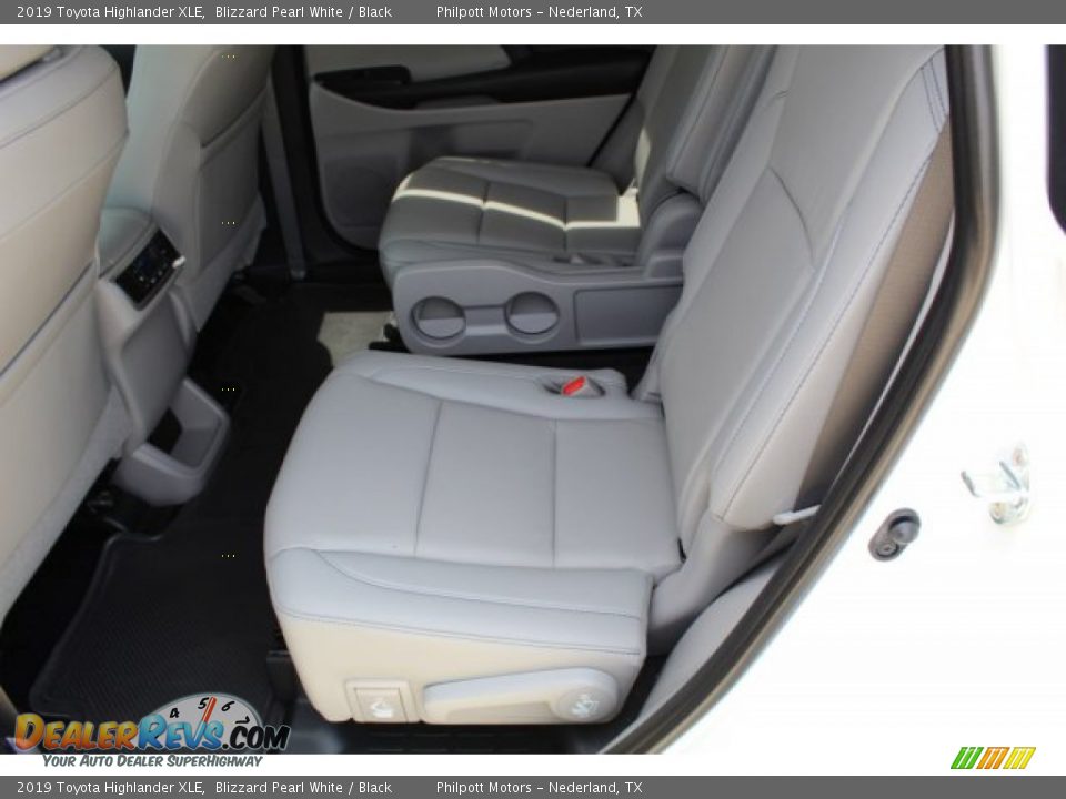 2019 Toyota Highlander XLE Blizzard Pearl White / Black Photo #20