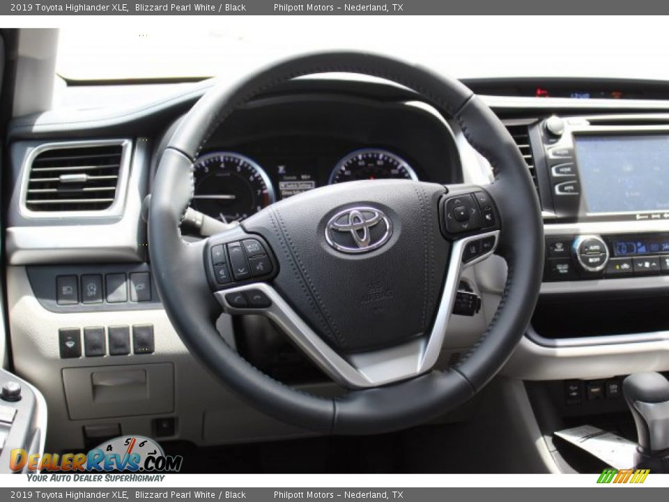 2019 Toyota Highlander XLE Blizzard Pearl White / Black Photo #22
