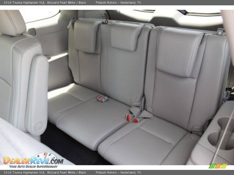 2019 Toyota Highlander XLE Blizzard Pearl White / Black Photo #24