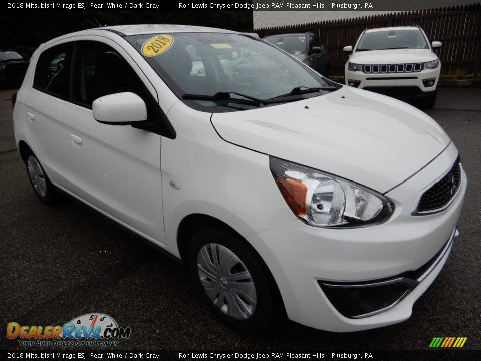 Front 3/4 View of 2018 Mitsubishi Mirage ES Photo #8