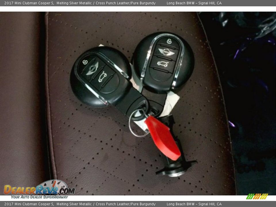 2017 Mini Clubman Cooper S Melting Silver Metallic / Cross Punch Leather/Pure Burgundy Photo #11