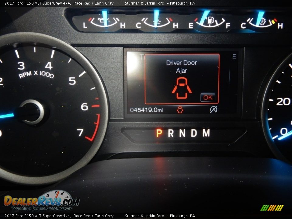 2017 Ford F150 XLT SuperCrew 4x4 Race Red / Earth Gray Photo #24