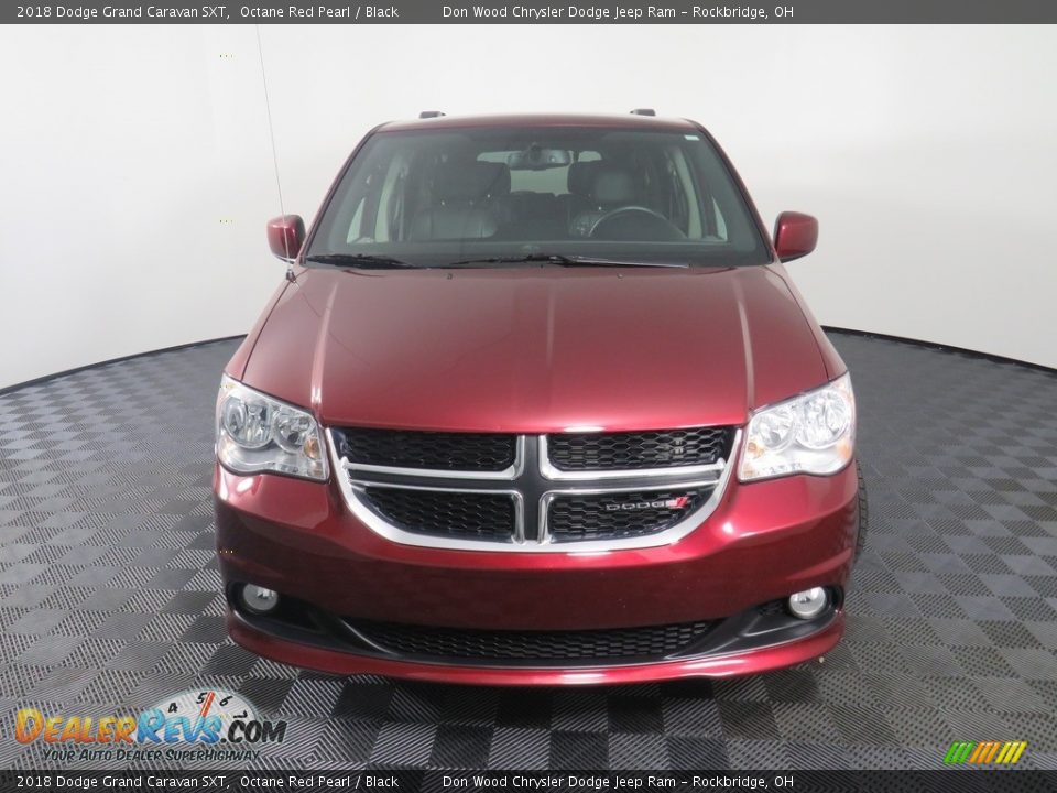 2018 Dodge Grand Caravan SXT Octane Red Pearl / Black Photo #5