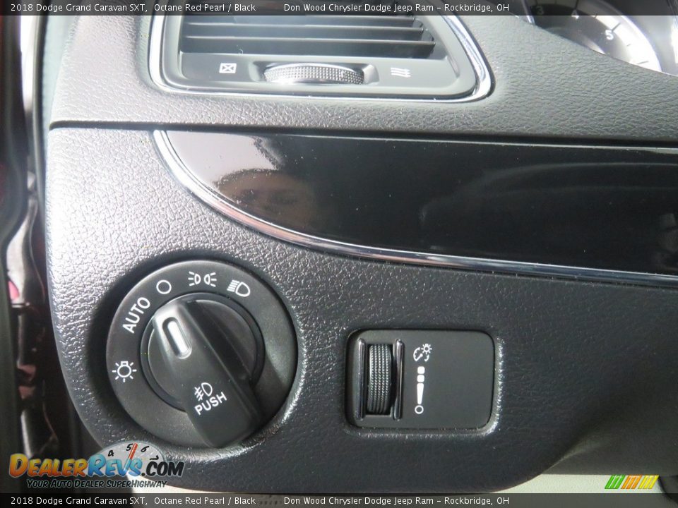 2018 Dodge Grand Caravan SXT Octane Red Pearl / Black Photo #34