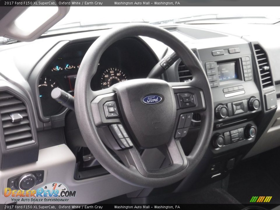 2017 Ford F150 XL SuperCab Oxford White / Earth Gray Photo #16