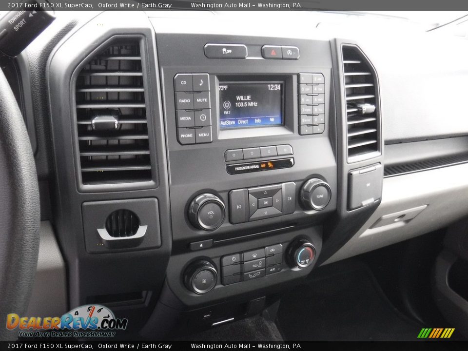 2017 Ford F150 XL SuperCab Oxford White / Earth Gray Photo #19