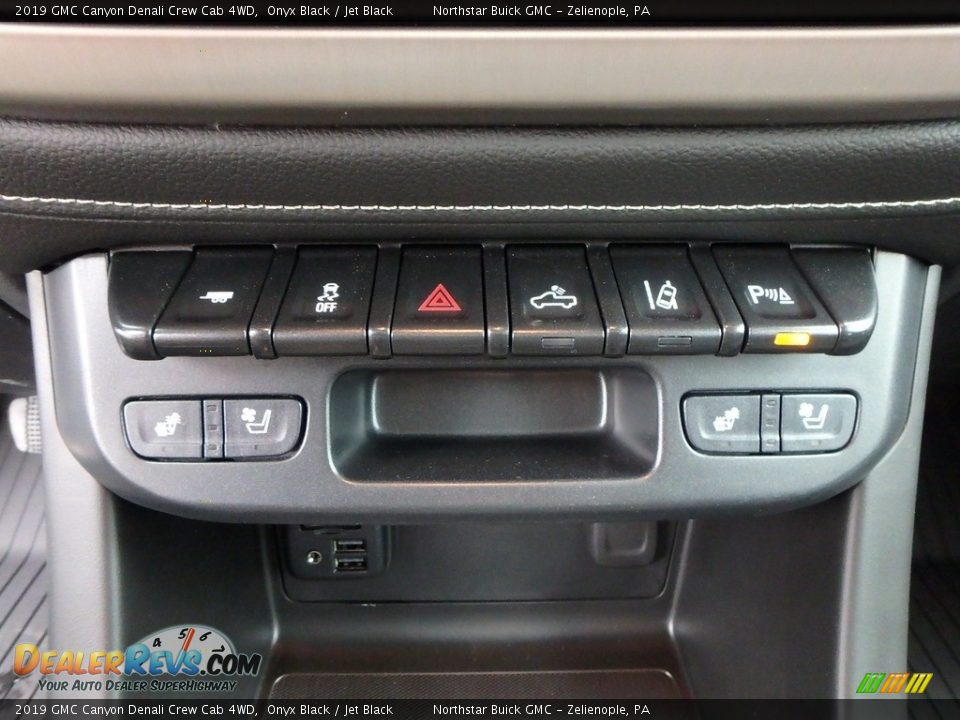 Controls of 2019 GMC Canyon Denali Crew Cab 4WD Photo #19