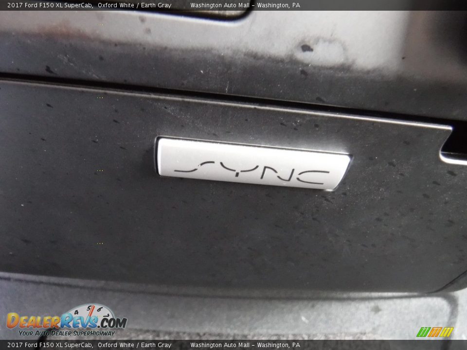 2017 Ford F150 XL SuperCab Oxford White / Earth Gray Photo #20