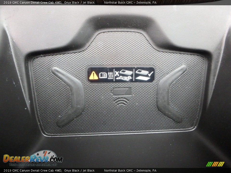 2019 GMC Canyon Denali Crew Cab 4WD Onyx Black / Jet Black Photo #20