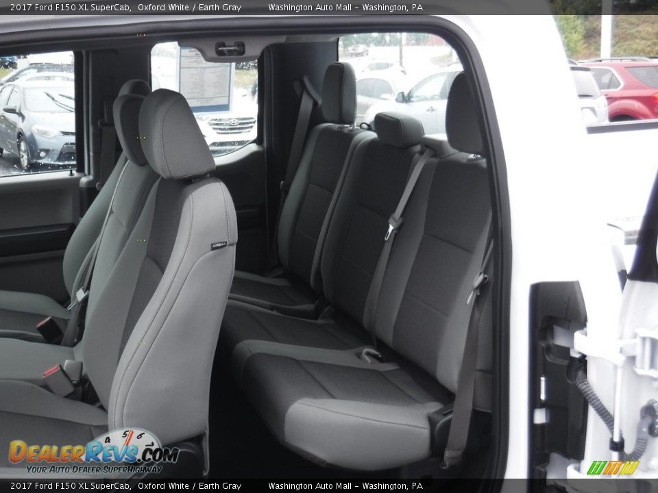 2017 Ford F150 XL SuperCab Oxford White / Earth Gray Photo #22