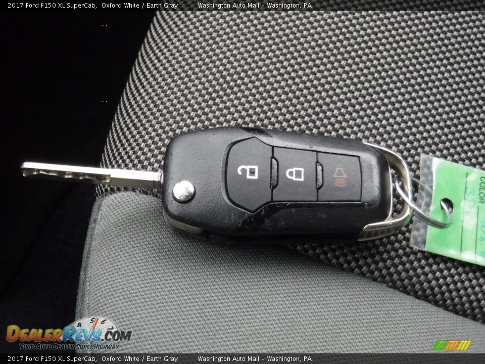 2017 Ford F150 XL SuperCab Oxford White / Earth Gray Photo #23