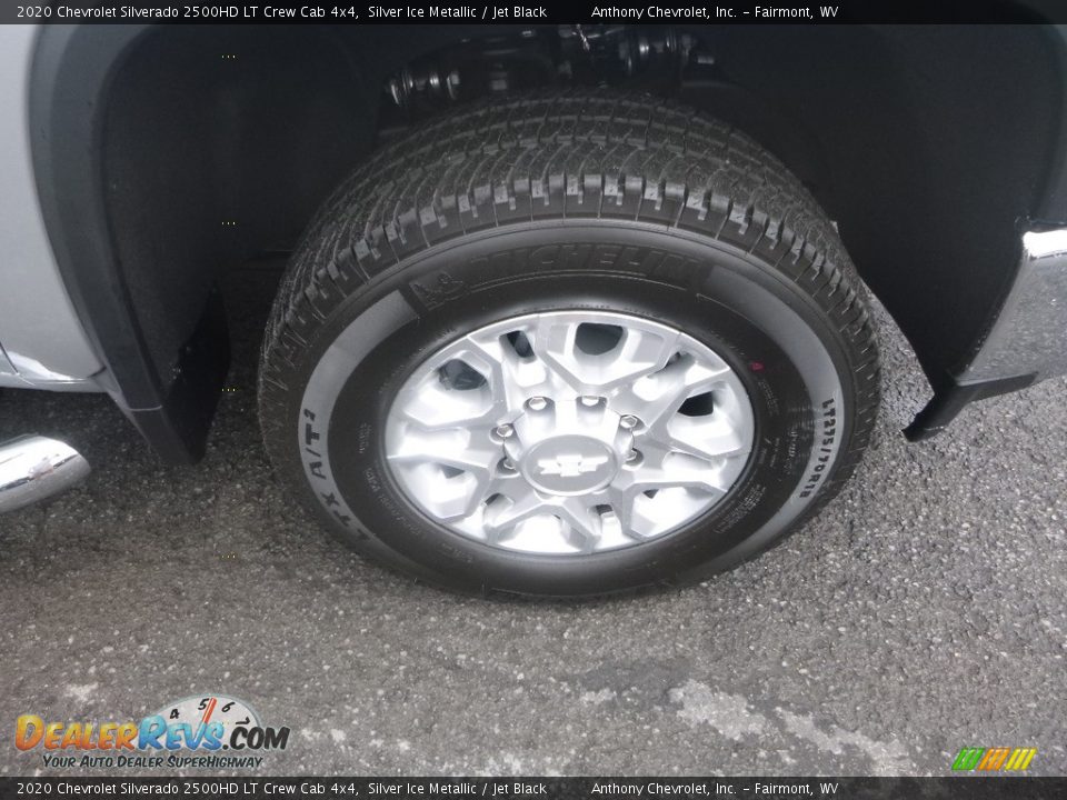 2020 Chevrolet Silverado 2500HD LT Crew Cab 4x4 Silver Ice Metallic / Jet Black Photo #2